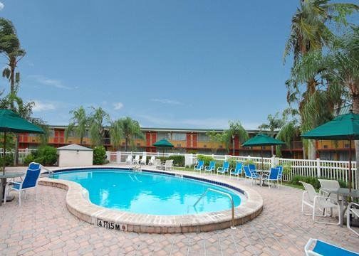 Clarion Hotel Fort Myers Servizi foto