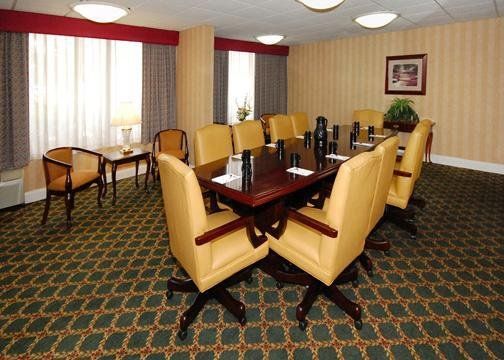 Clarion Hotel Fort Myers Servizi foto